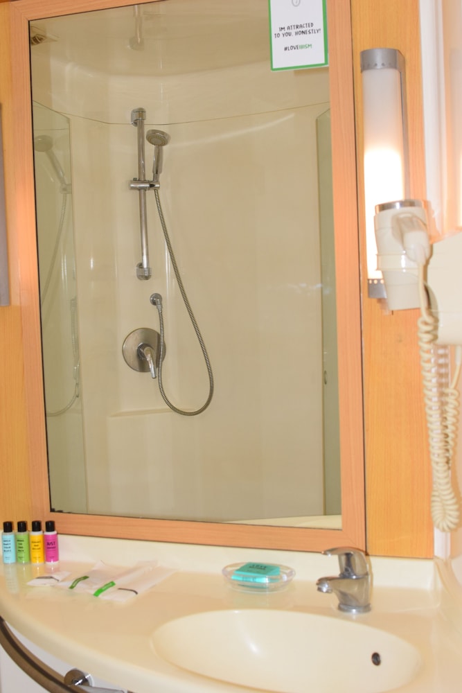 Ibis Bengaluru Hosur Road - An Accorhotels Brand 16/71