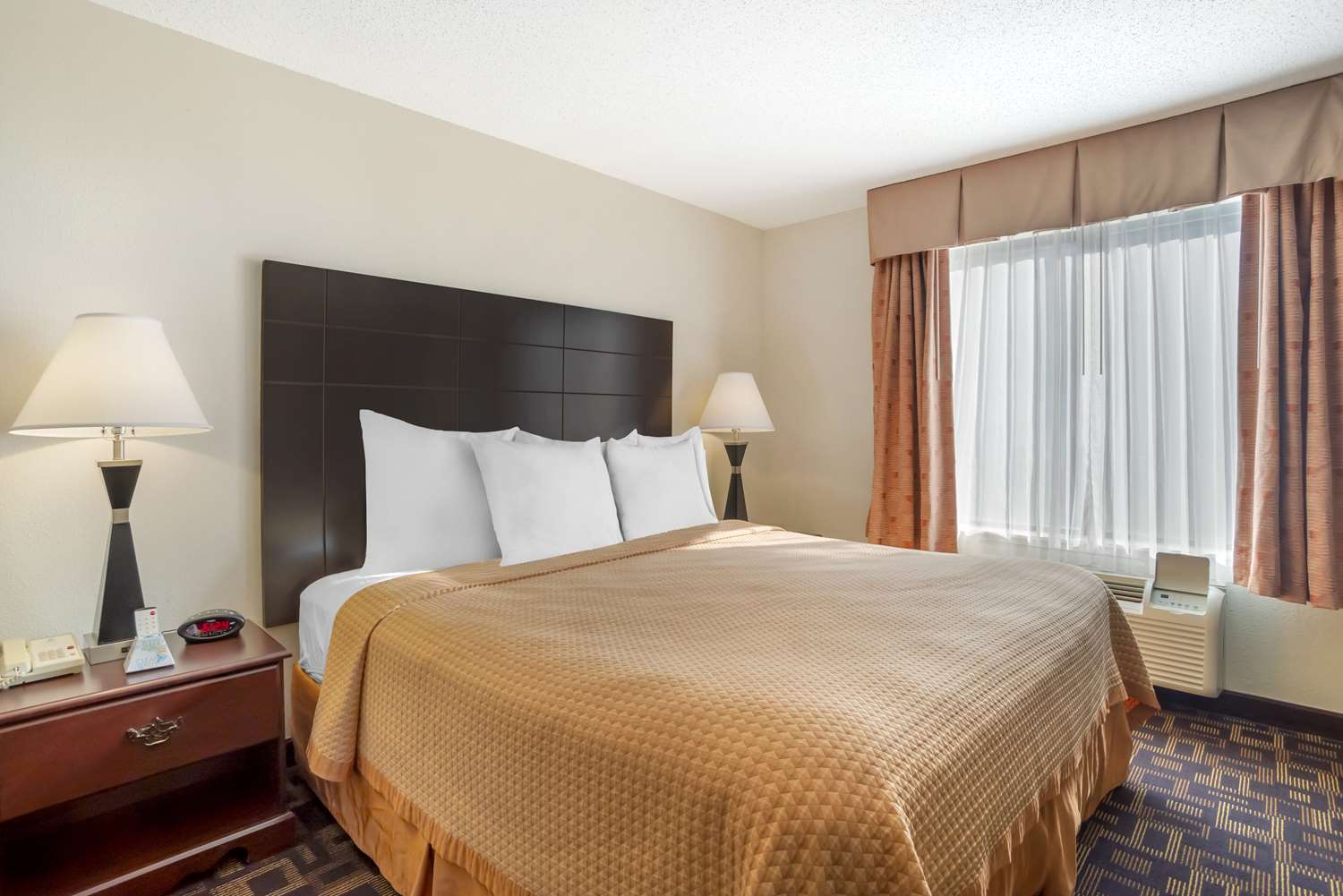 Best Western Carowinds 7/31
