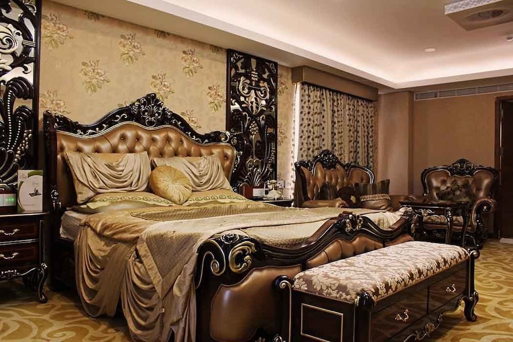 Hotel Chennai Le Palace 53/72