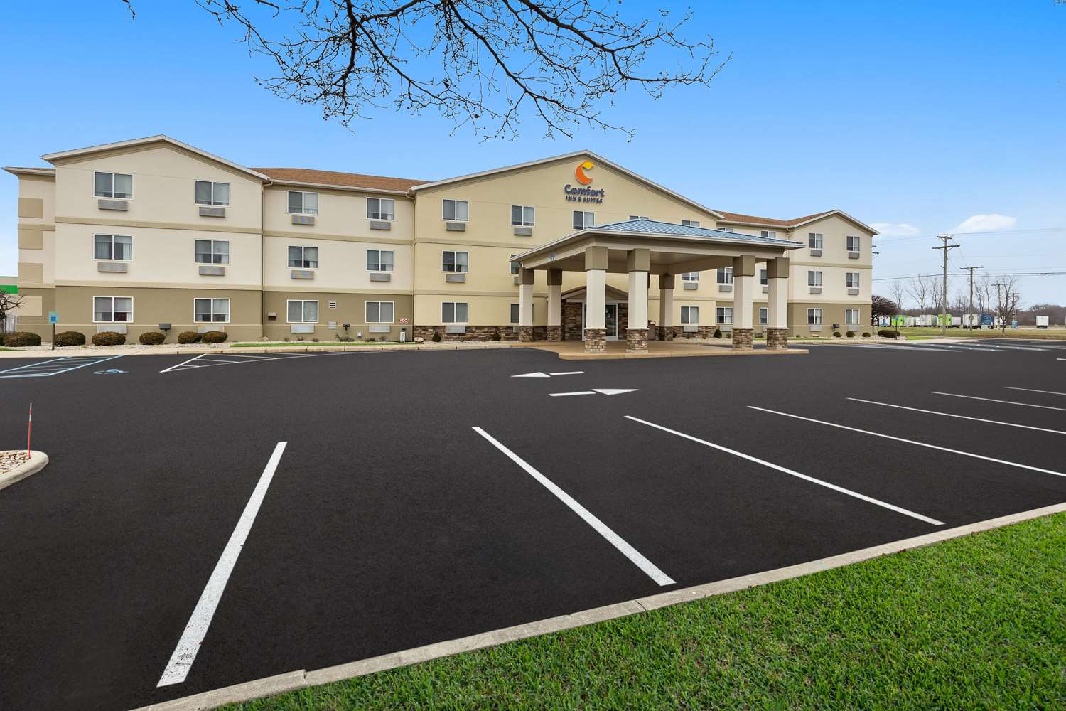 Comfort Inn & Suites Fremont 10/17