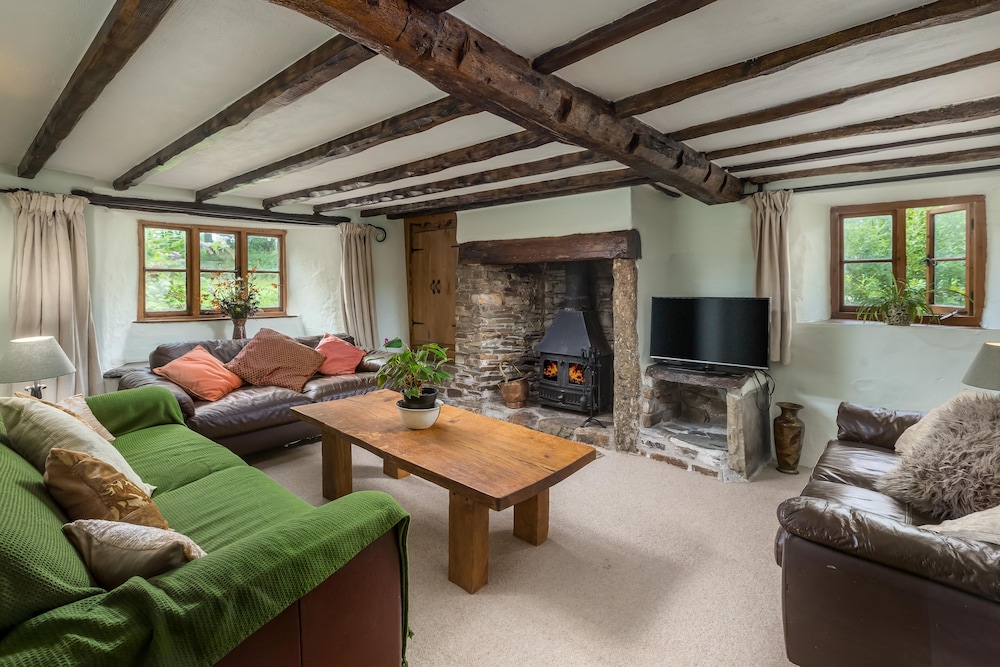 Hay Meadow Farm 17/50