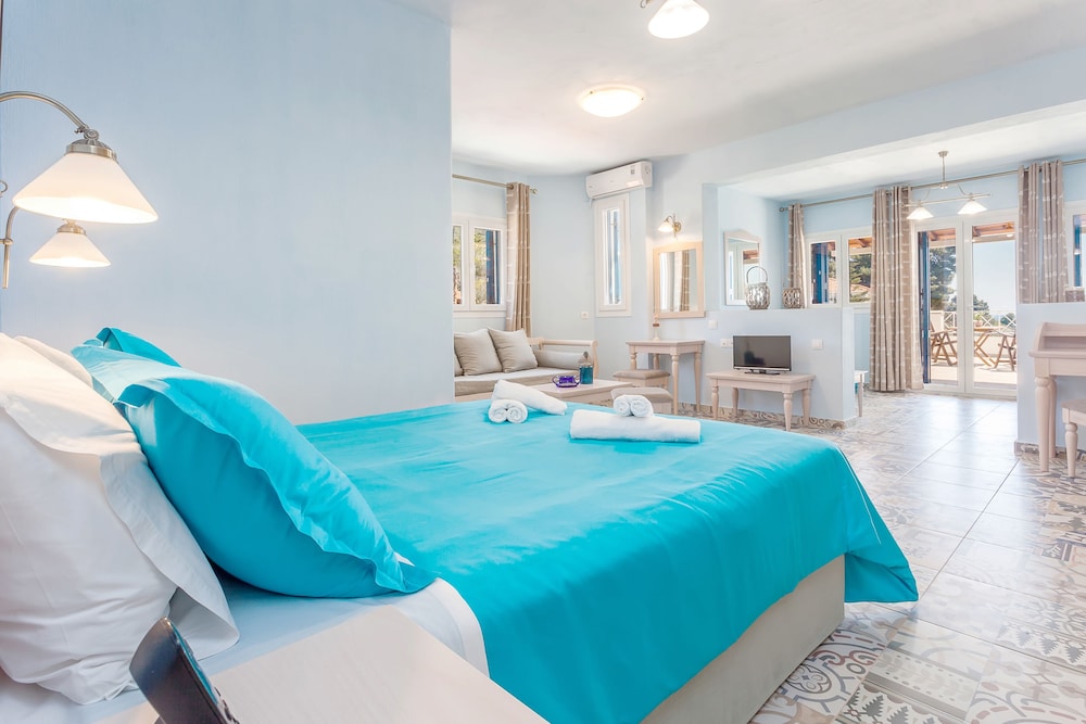 Stafylos Suites Boutique Hotel 14/50