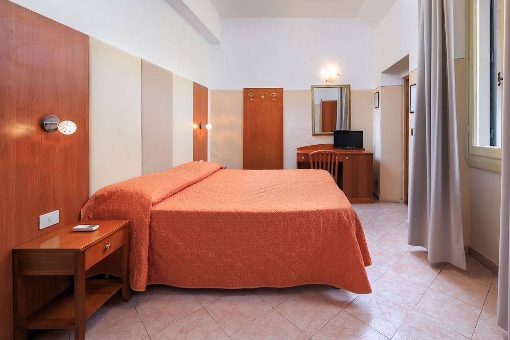 Hotel Arno Bellariva 19/78