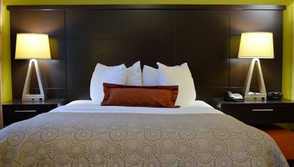 Staybridge Suites Longview 20/78