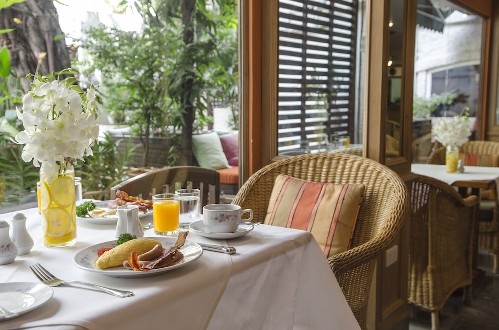 The Tarntawan Hotel Surawong Bangkok 46/60