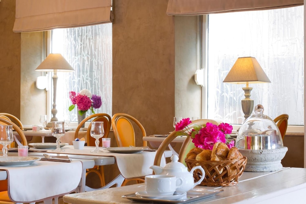 Hotel Le Roosevelt 22/34