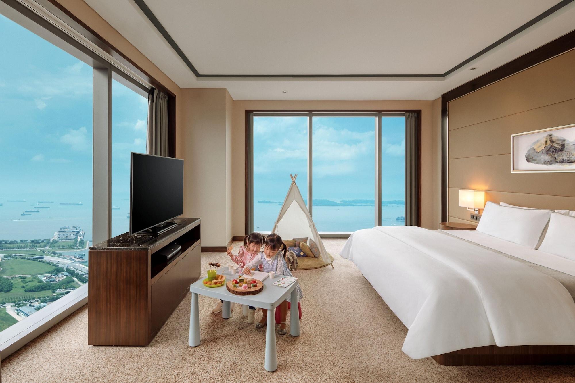 1 Bedroom, Club, Suite, Harbour View, Corner