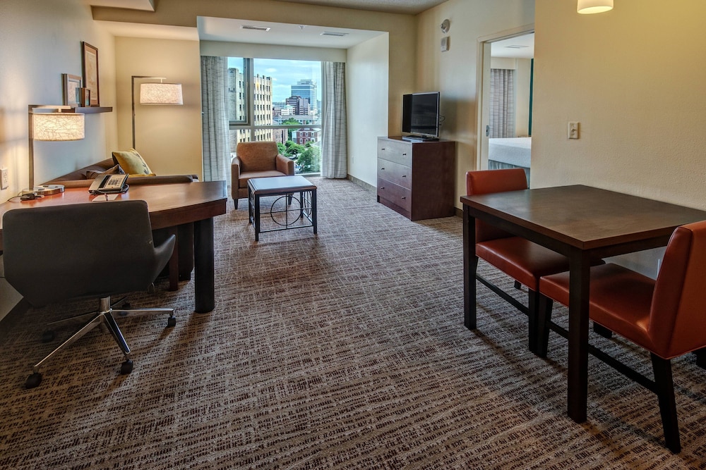 Residence Inn Norfolk Downtown 30/47