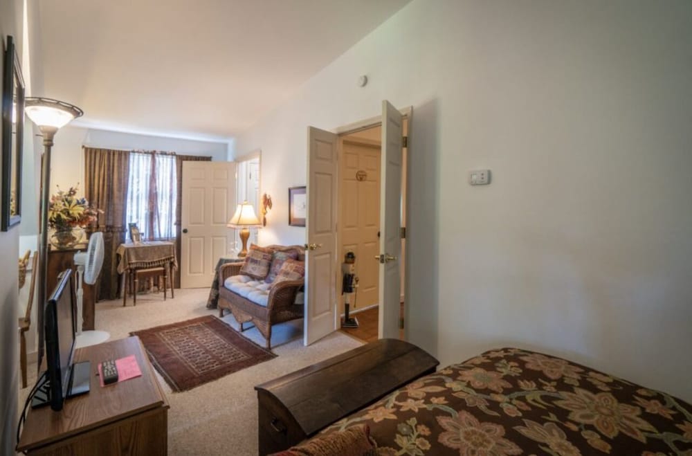 Stone Haus Bed & Breakfast 14/20