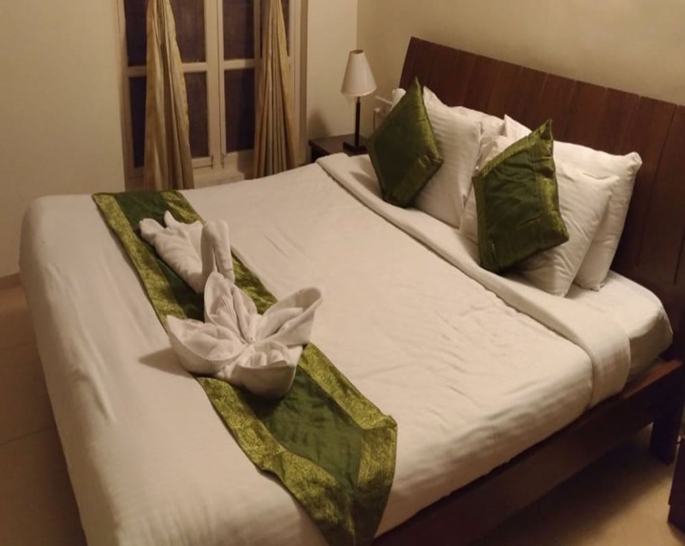 Treebo Oleander Serviced Apartments 13/30