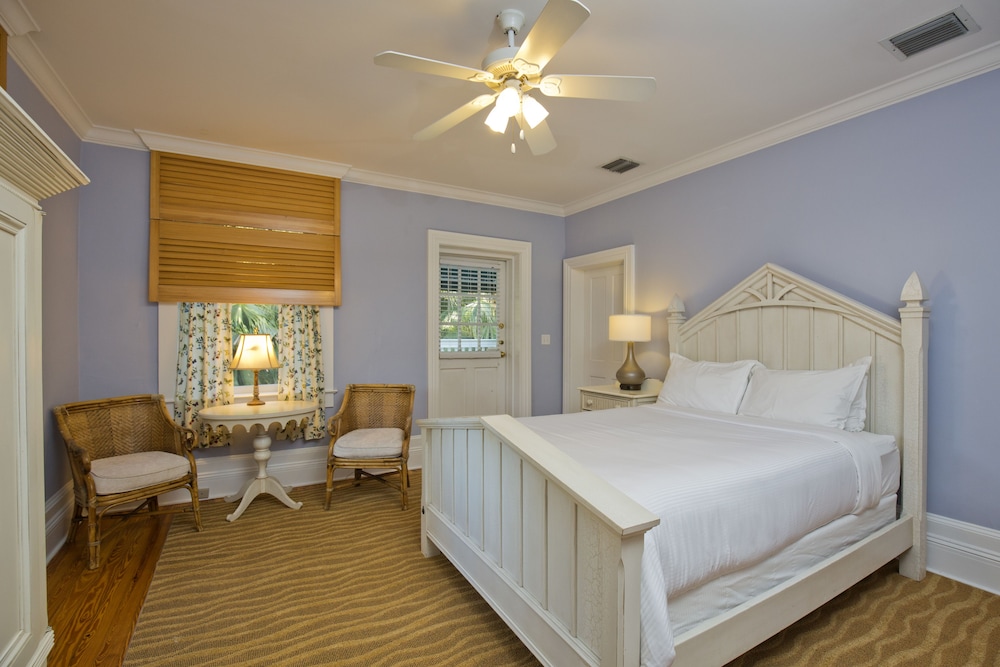 Weatherstation Inn 12/50