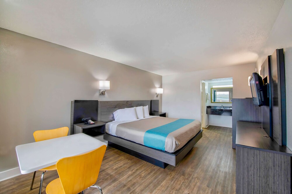 Room at Motel6 Byron, GA, BYRON - GA