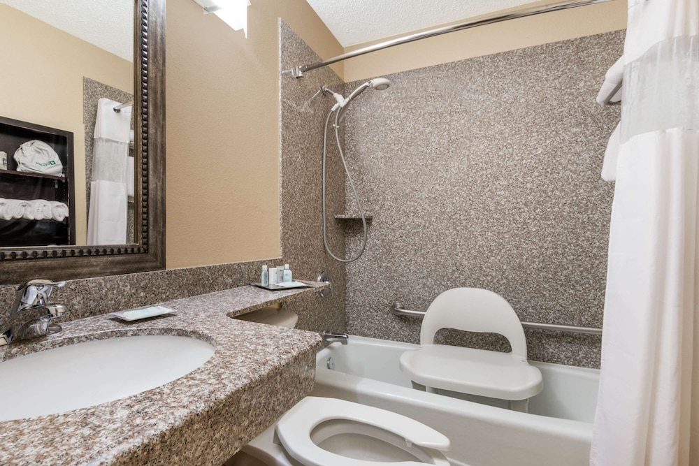 Comfort Inn Stillwater near University 26/26
