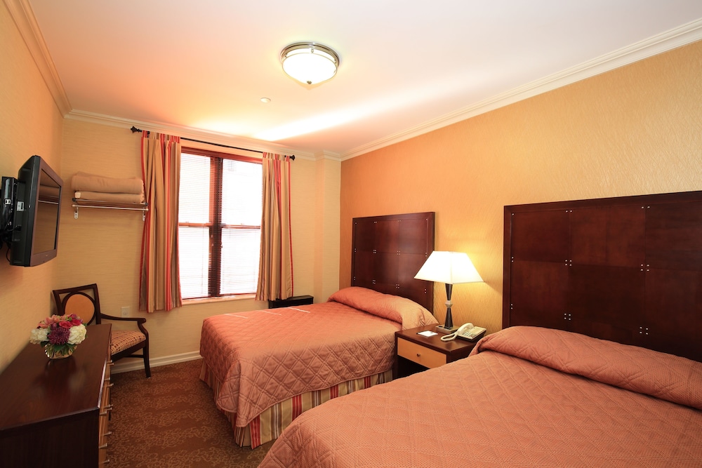 Radio City Apartments 23/70