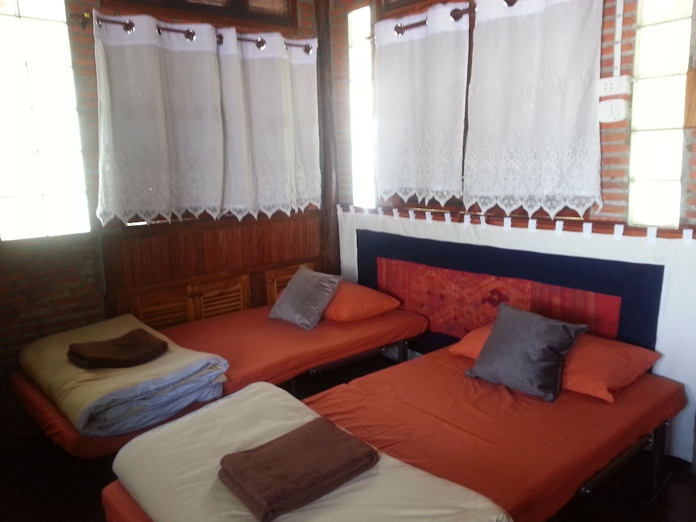 Rim Nam Kong Homestay & Campsite 26/40