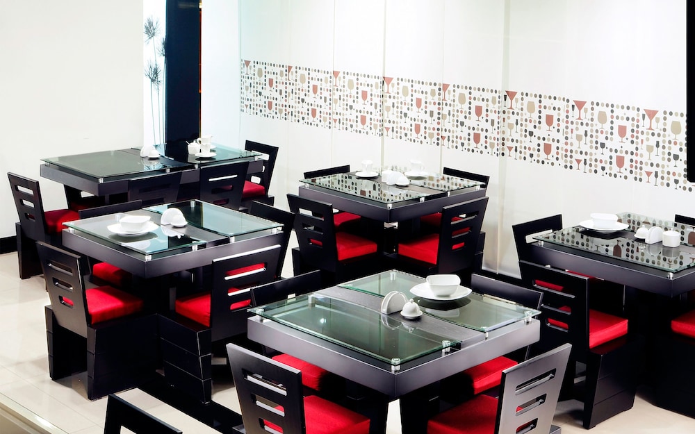 Hotel Parque 63 33/49