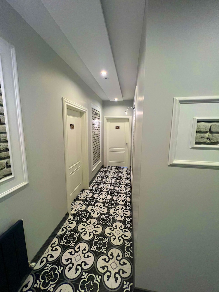 Beta Hotel 22/37