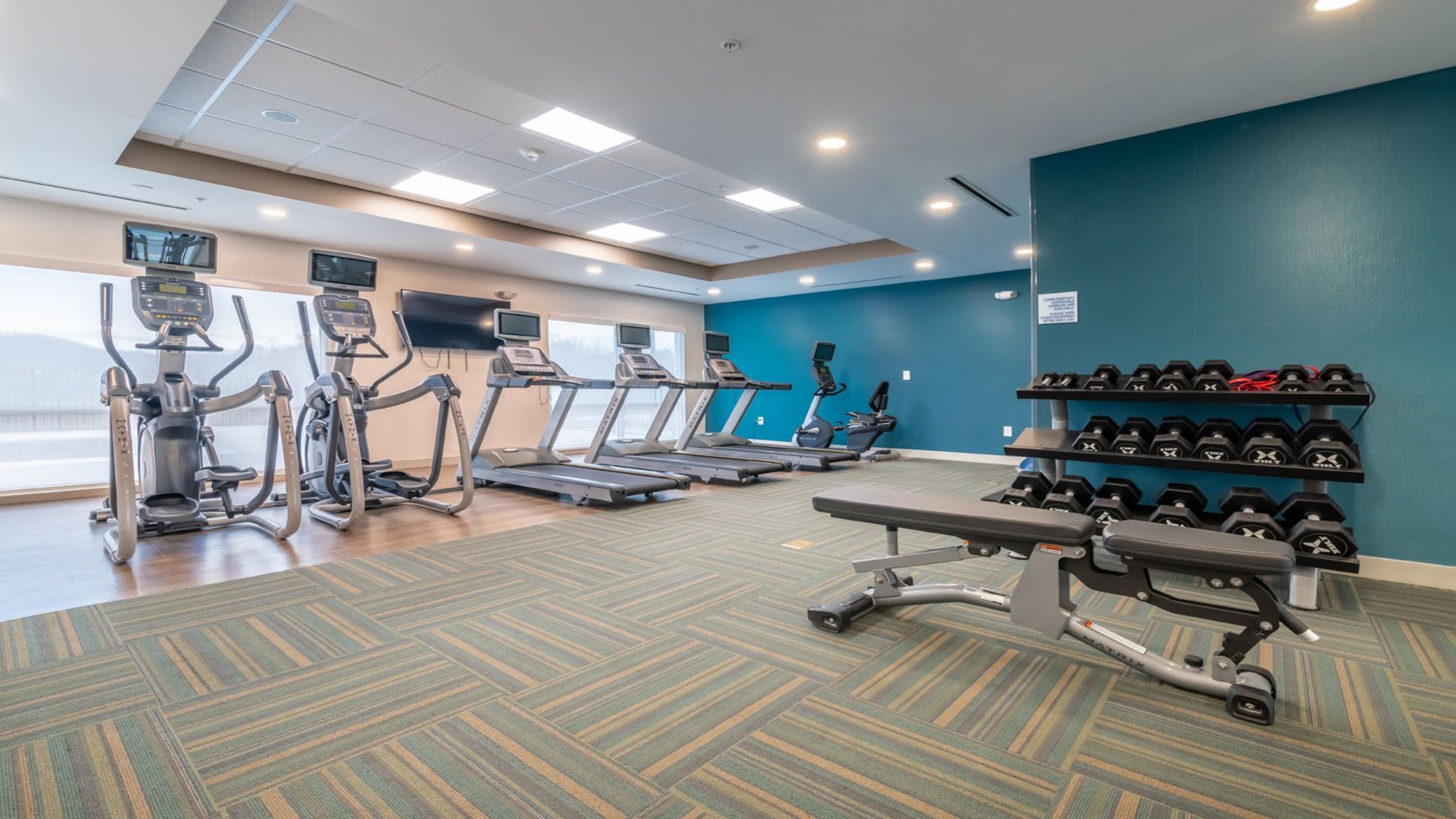 Holiday Inn Express Suites Marion 44/59