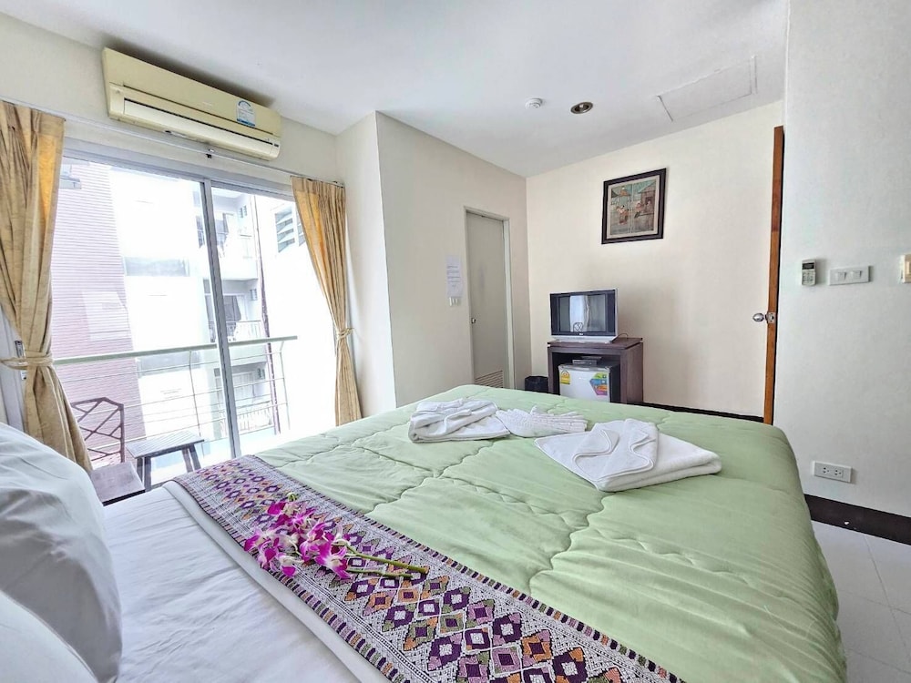 Patong Moon Inn Guesthouse 31/48