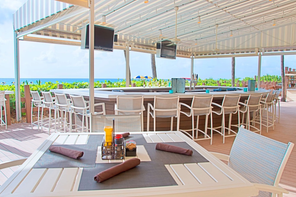 The Singer Oceanfront Resort, Curio Collection by Hilton 49/56
