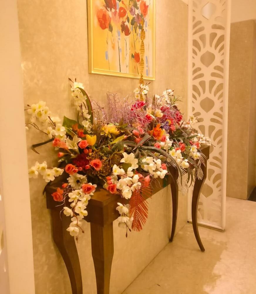Oyo Rooms Ludhiana Railway Station Clock Tower 47/50