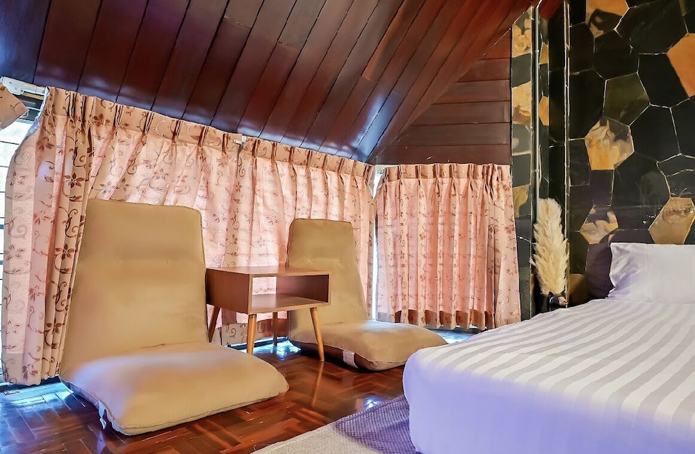 Blue Dream Guesthouse 12/31