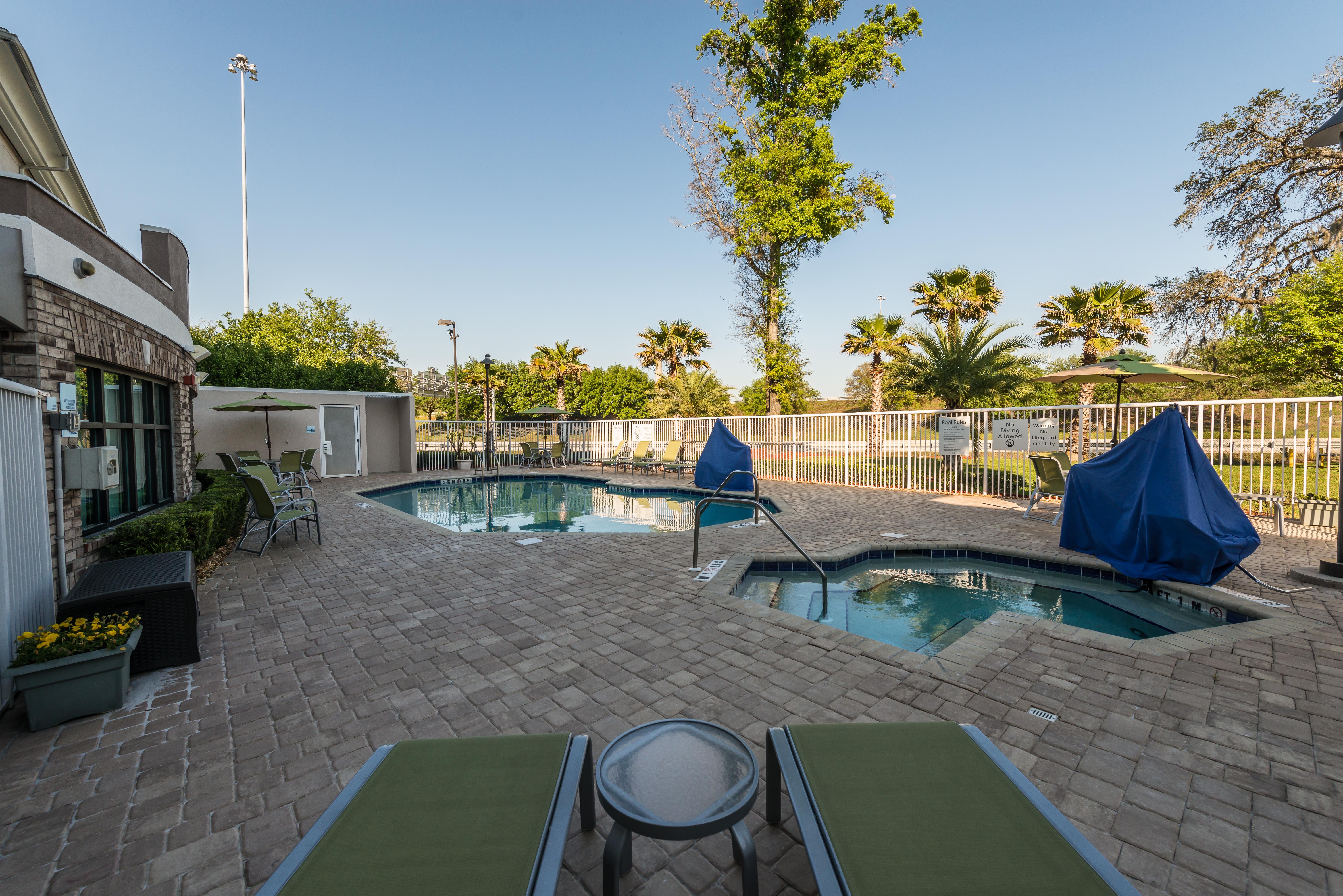 Holiday Inn Express & Suites Jacksonville - Blount Island, an IHG Hotel 80/80
