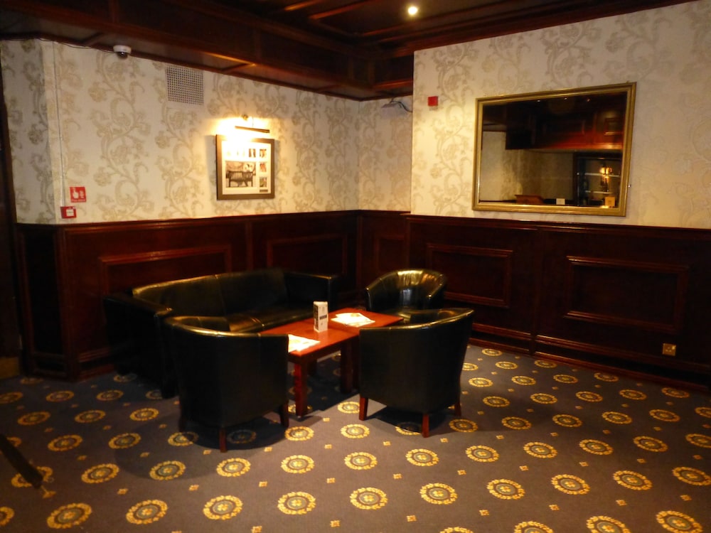 Maes Manor Hotel 34/50