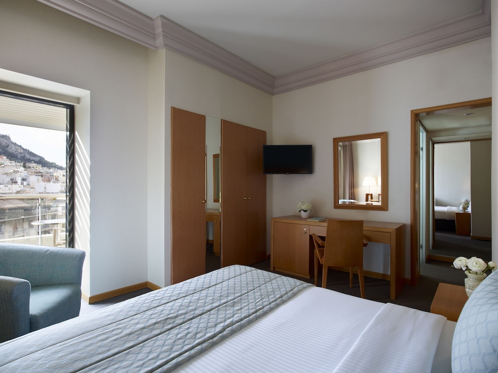 EXECUTIVE, QUEEN BED