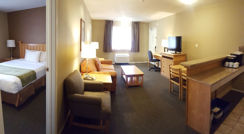 Econo Lodge Inn & Suites North Vancouver 40/52