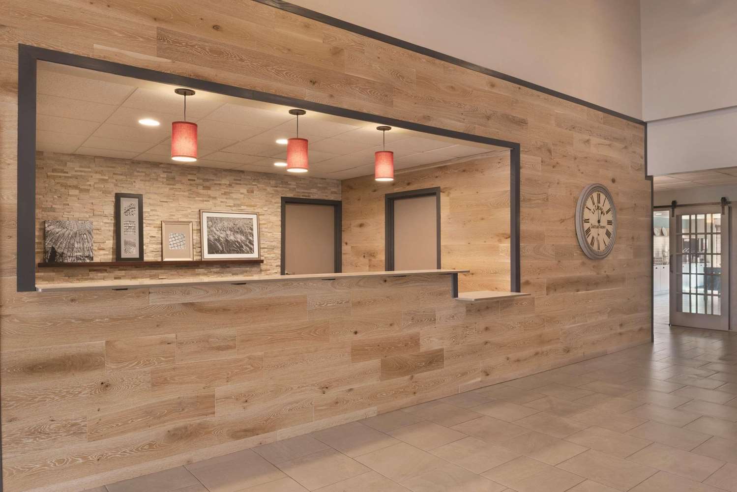 Country Inn & Suites By Radisson Germantown Wi 3/13
