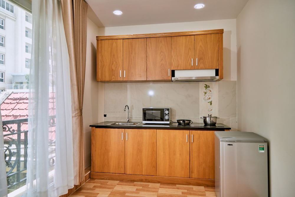 Airstar Hotel & Apartment 8/50