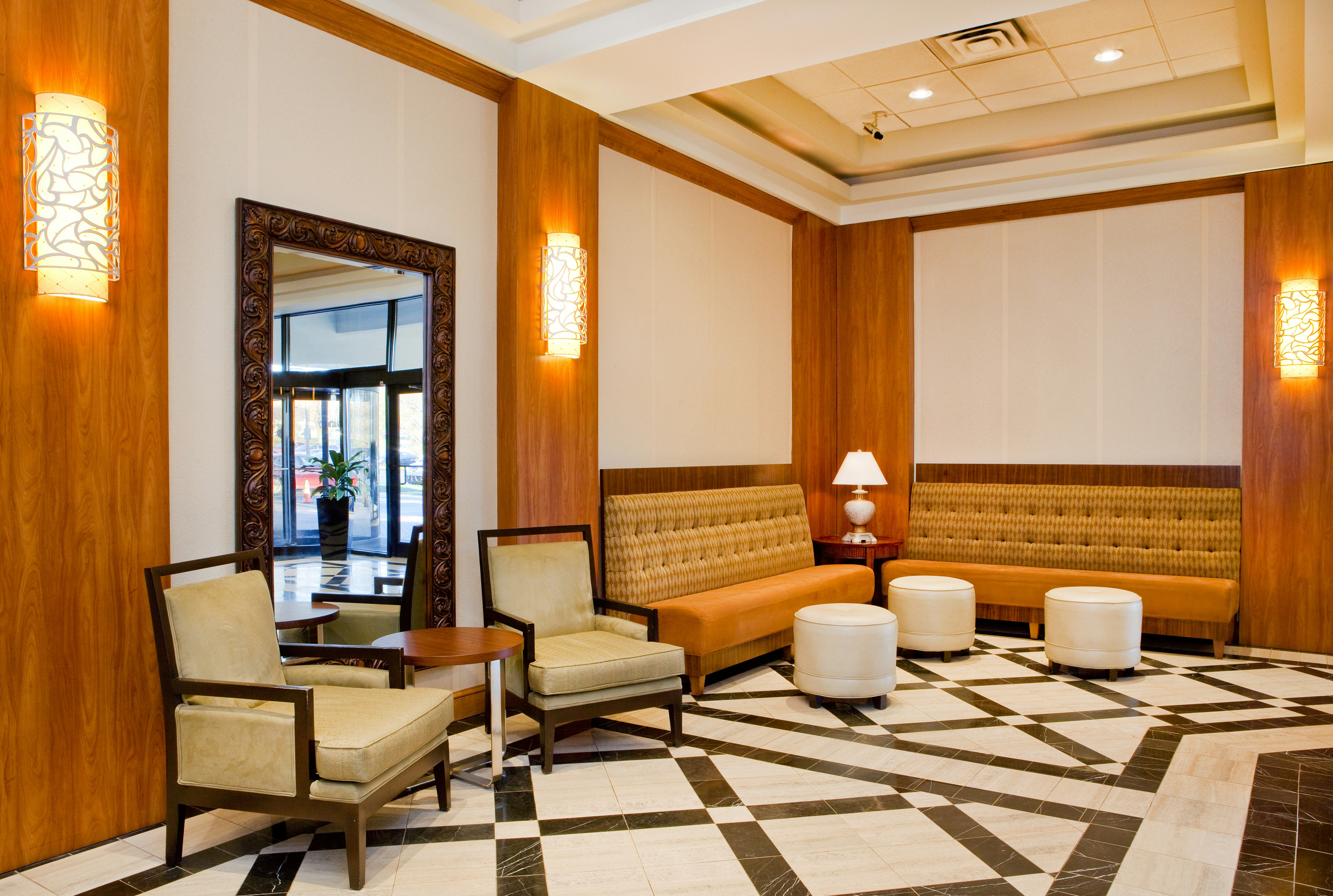 Doubletree By Hilton Hotel Baltimore North Pikesville 10/84
