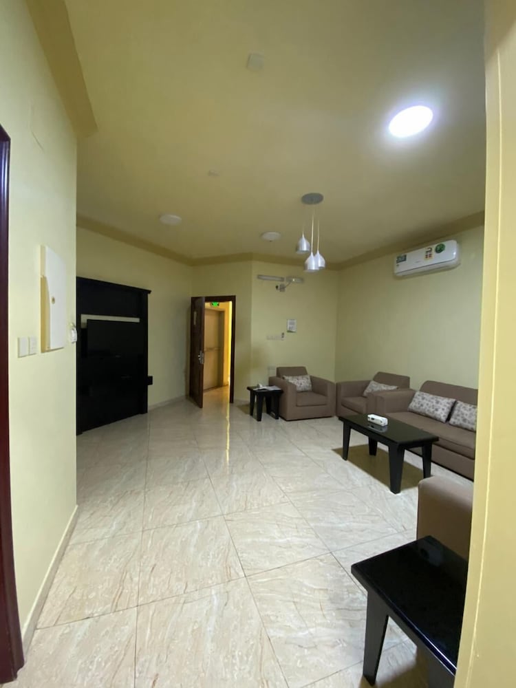 ديار البساتين للشقق الفندقية(Diyar Al Basateen Hotel Apartment) 11/17