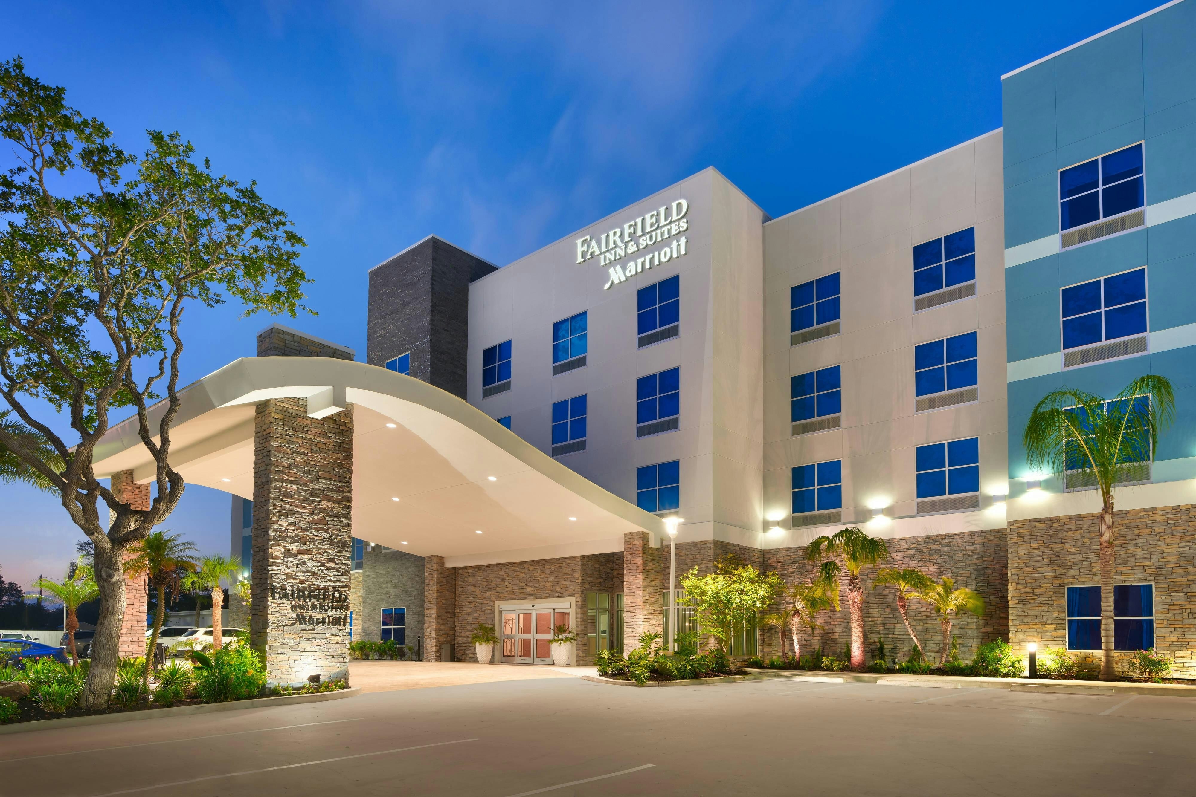 Fairfield Inn Suites Rockport 52/53