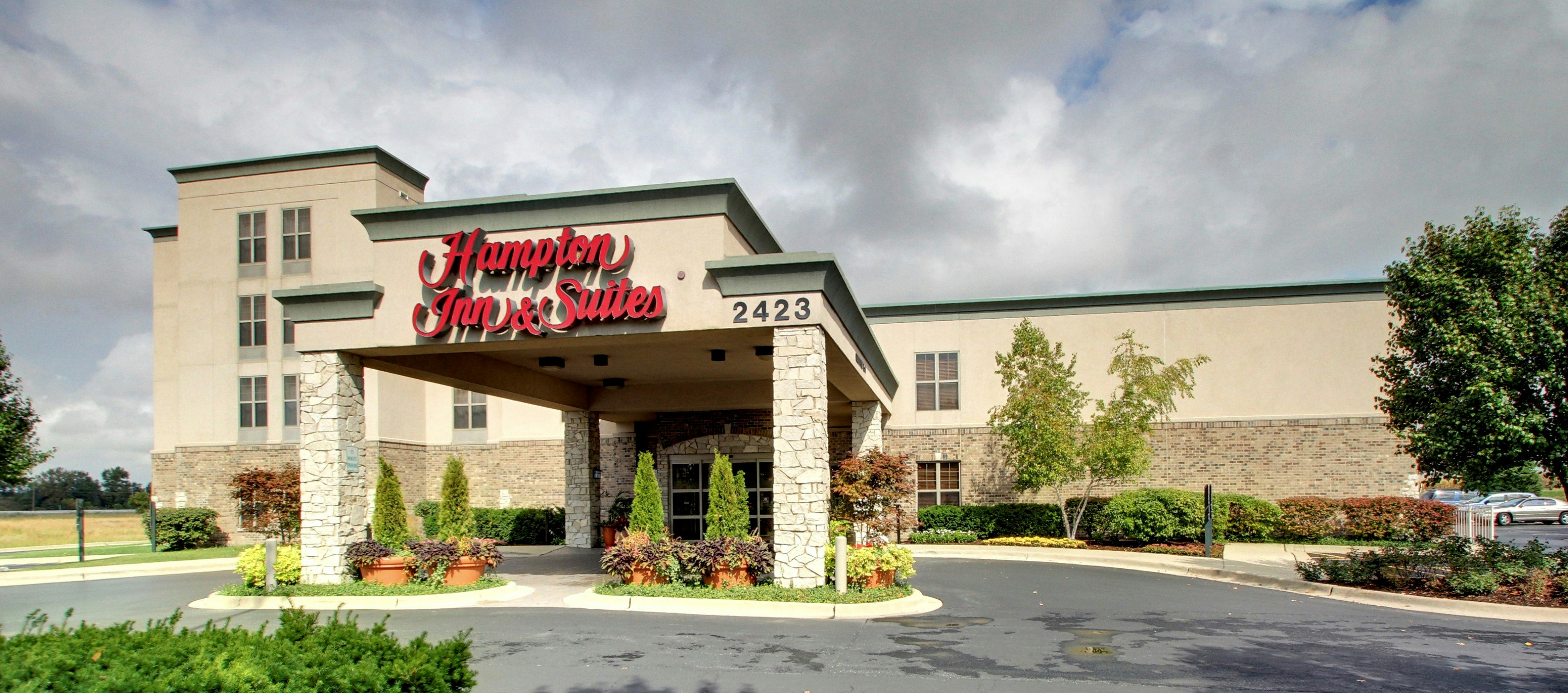 HAMPTON INN AND SUITES CHICAGO AURORA in AURORA - IL