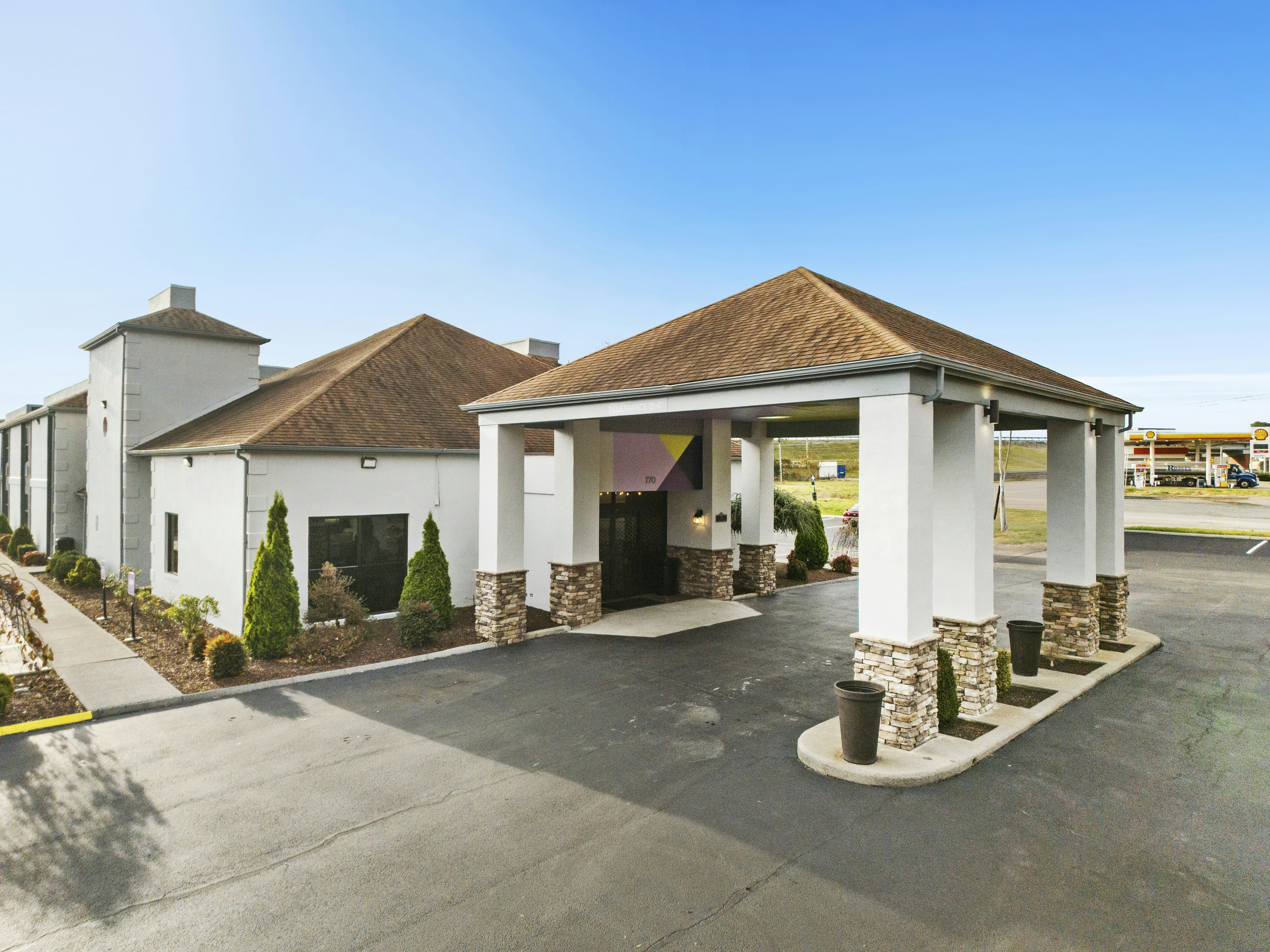 The Inn at Abingdon 48/56