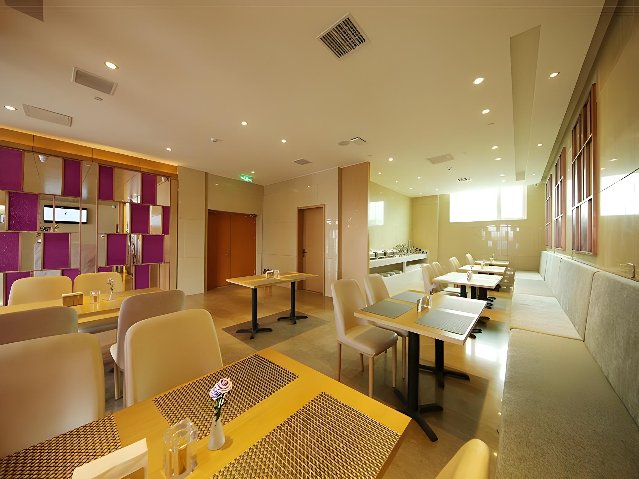 Lavande Hotel (Beijing Yizhuang Development Zone) 53/58