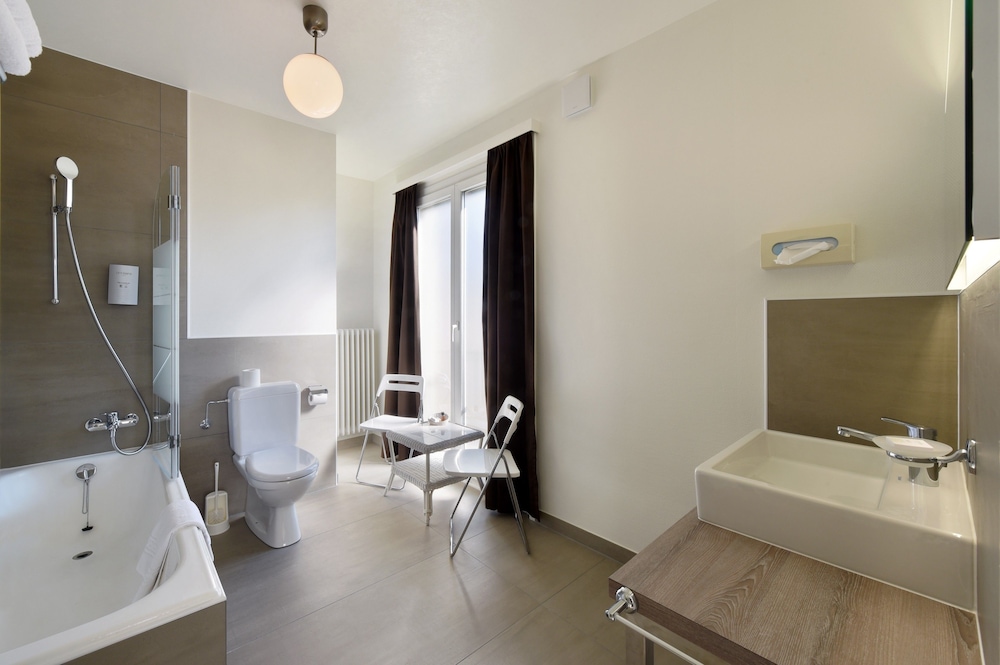 Bellerive Hotel 47/50