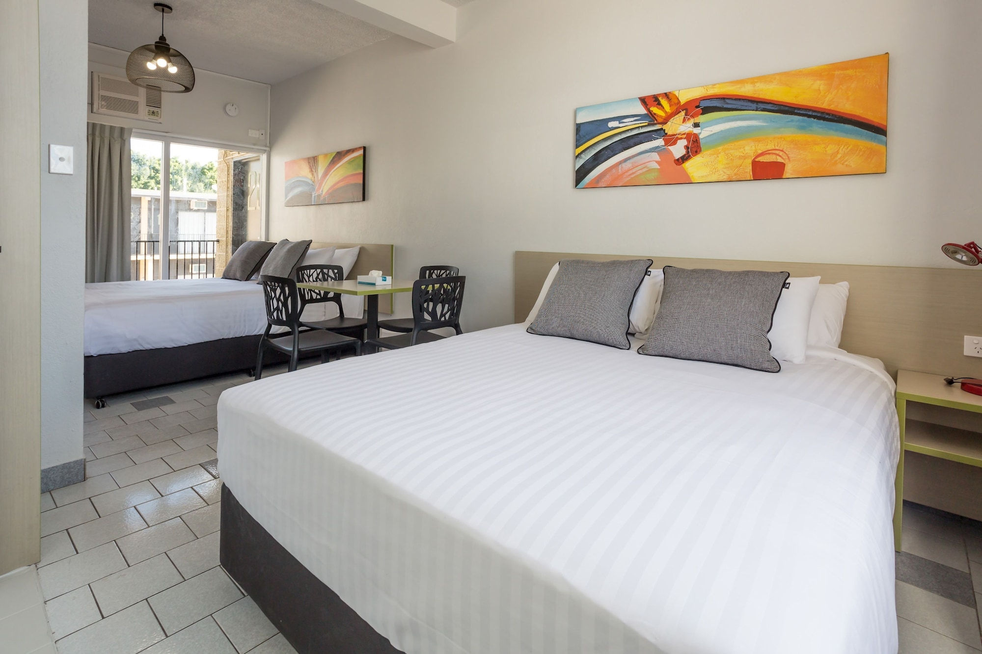 Studio, 2 Queen Beds