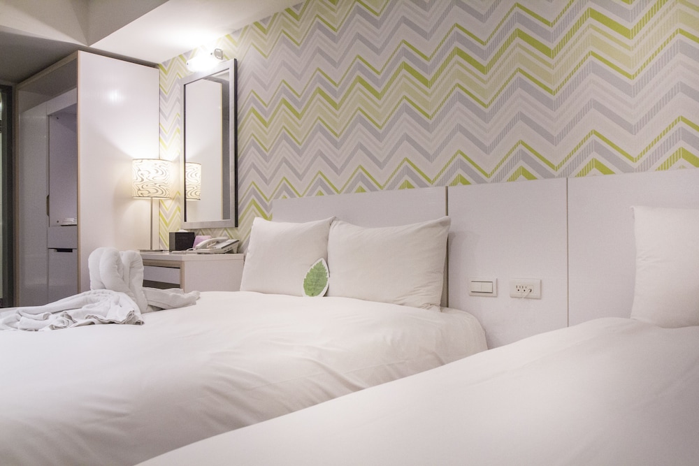 Triple  Room (No Window)