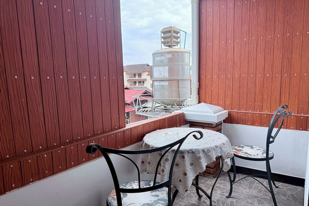 Spring at Tapae (ex. Tjr Boutique House) 31/50