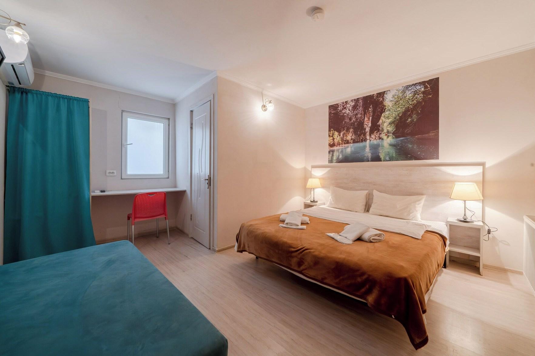 Basic, Double Bed
