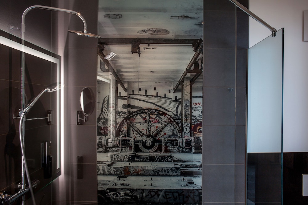 Hotel Esplanade Dortmund 34/68