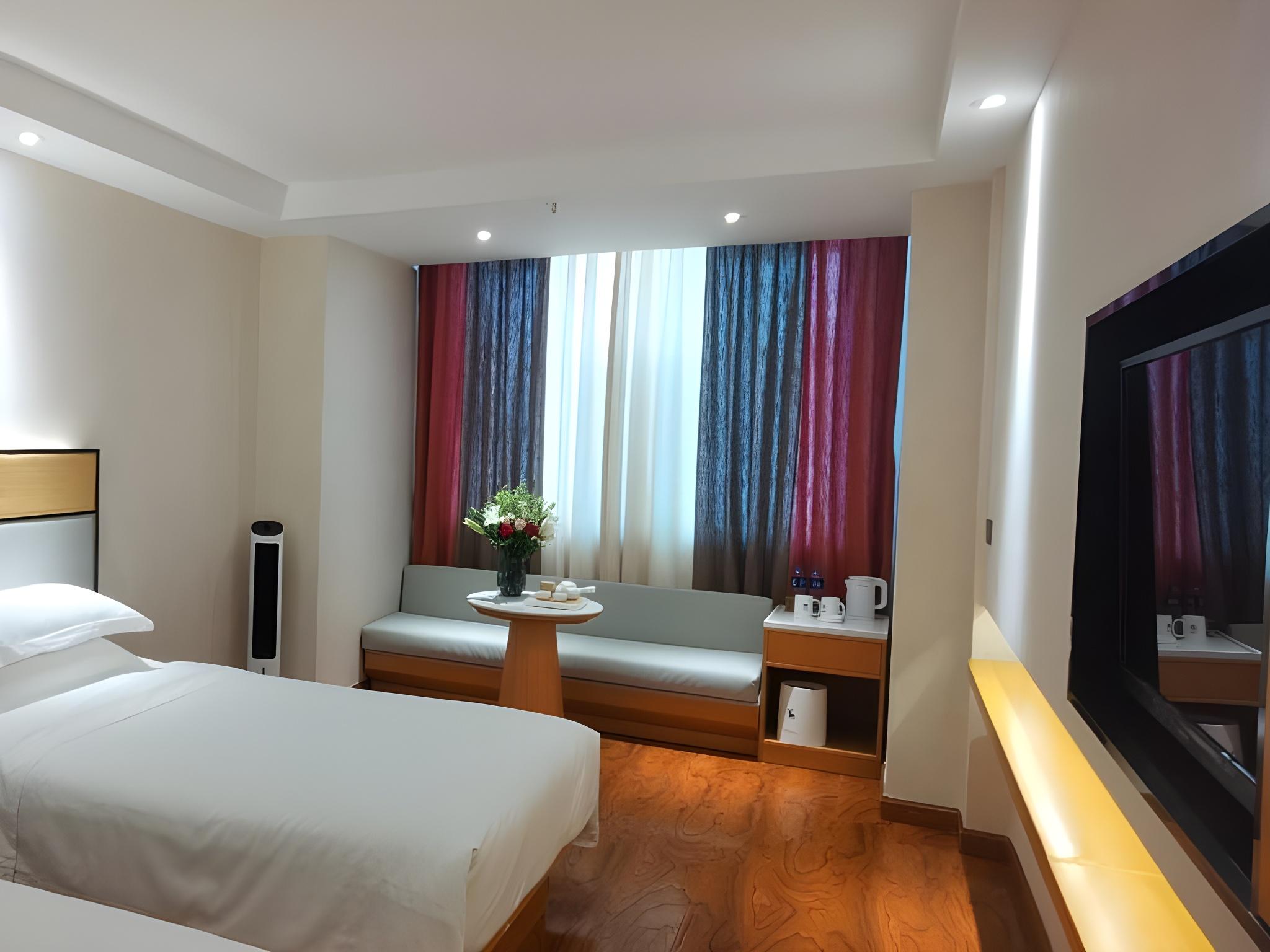 GreenTree Inn Geermu Walking Street Business Hotel 20/51