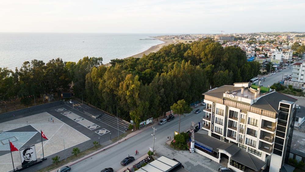 Elada Luxury Otel 7/50