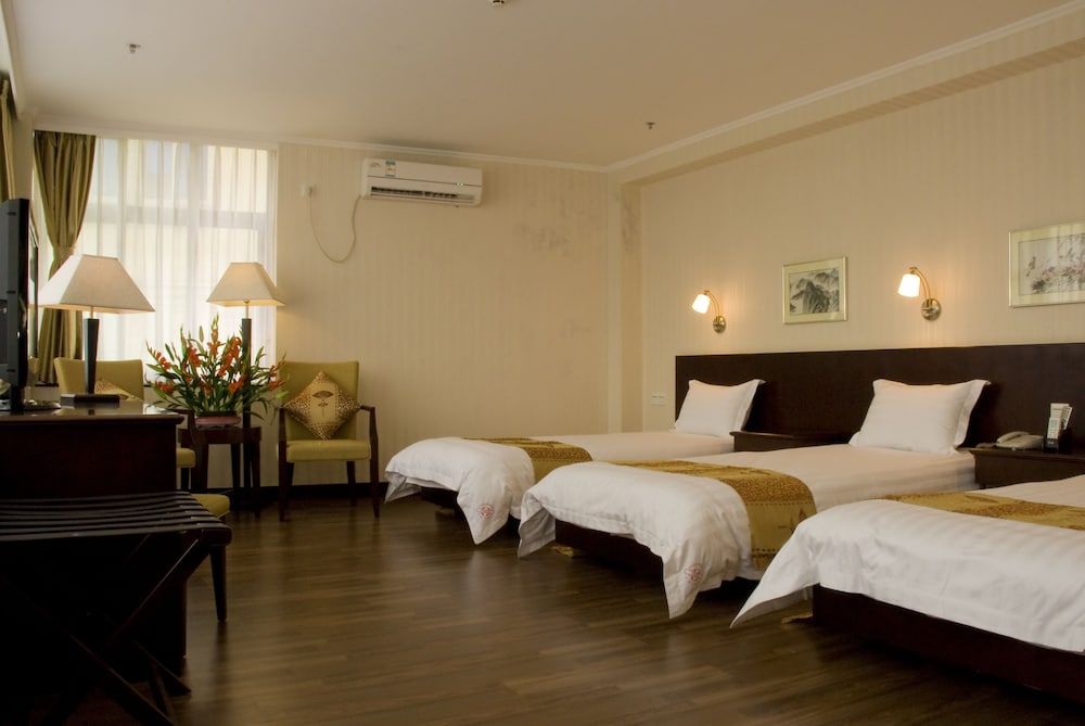 Guang Dong Grand Hotel 34/68