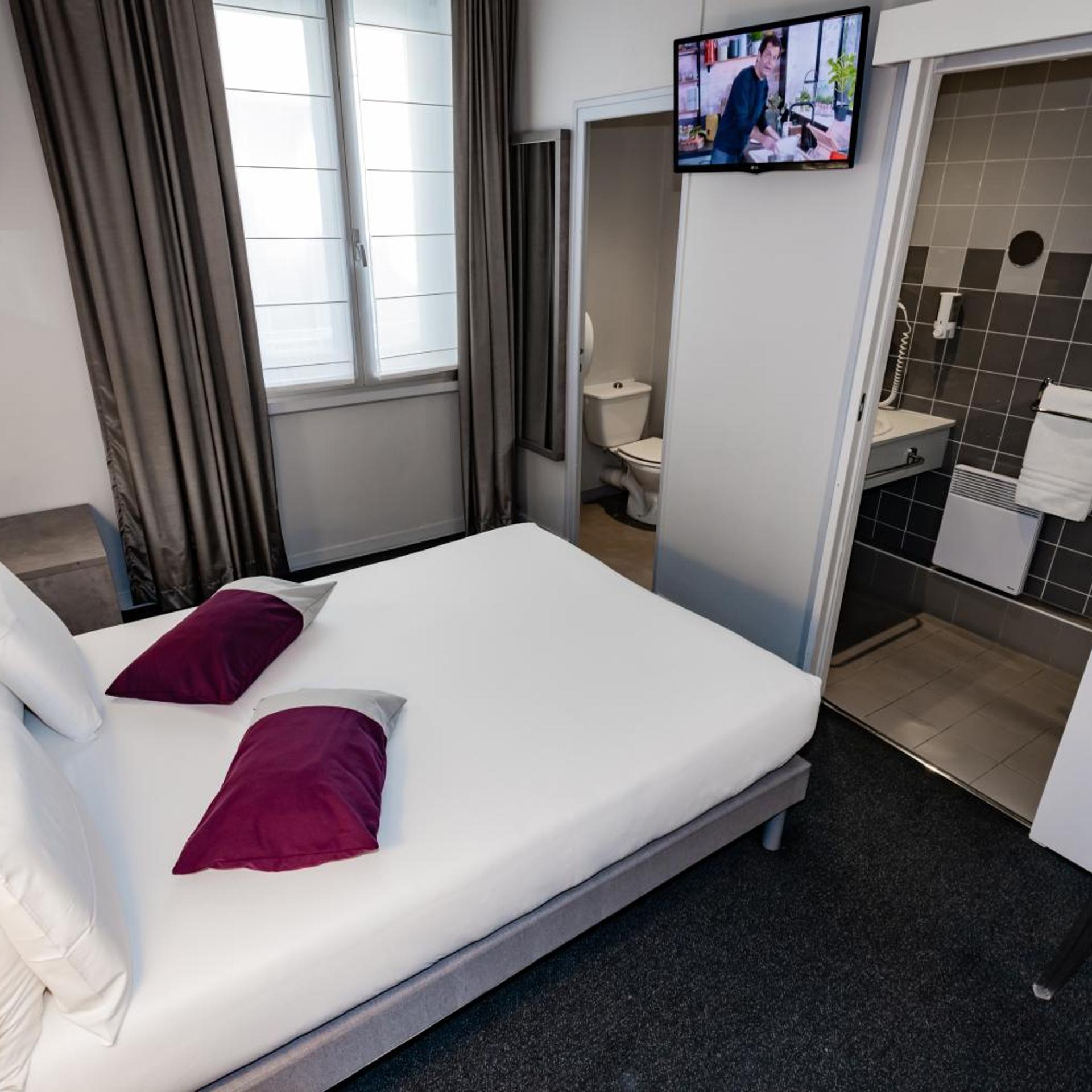 SUPERIOR, DOUBLE BED