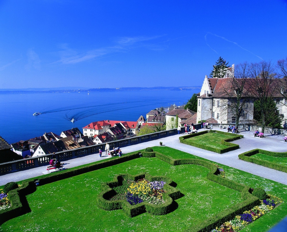 Hotel Kreuzlingen am Hafen 8/45