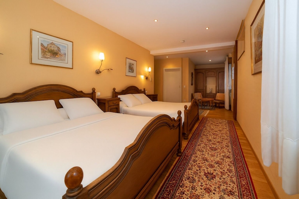 Hotel Munsch 24/73